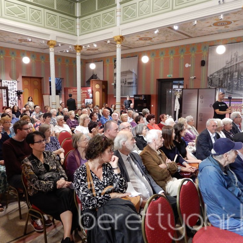 Konrád-emlékpad avatás 55